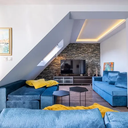 Apartment Marvellous / Roof Terrace / 2bdr / 2bth Sofia