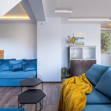 Marvellous / Roof Terrace / 2bdr / 2bth Apartment