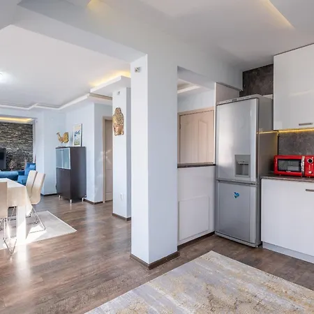 Marvellous / Roof Terrace / 2bdr / 2bth Apartment *